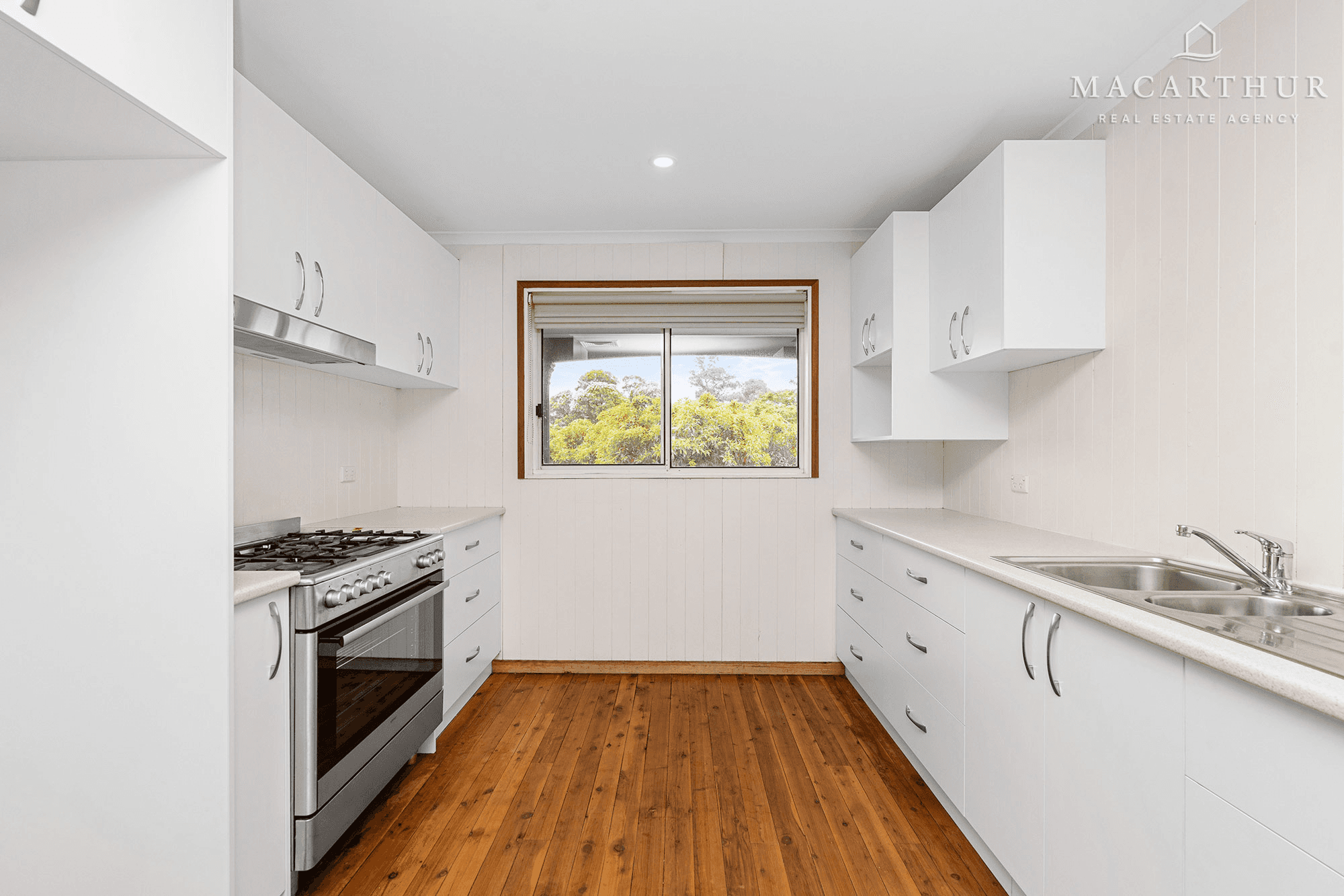 28 Alexander Street, Ashmont, NSW 2650