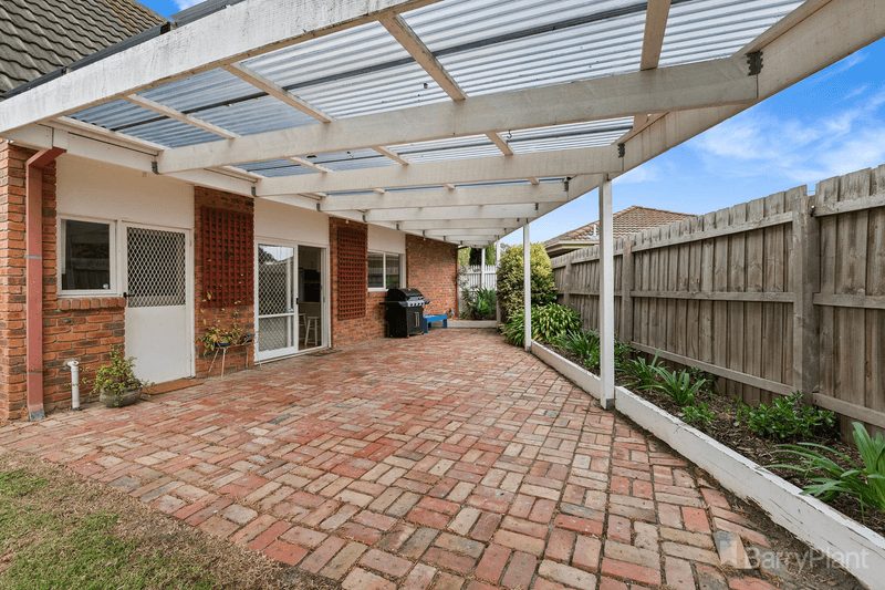 43 Woodlands Crescent, Narre Warren, VIC 3805