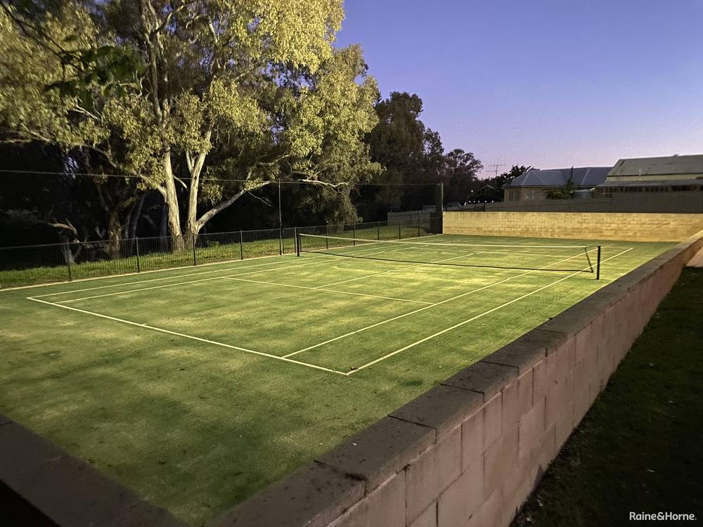 235 Nash Street, PARKES, NSW 2870