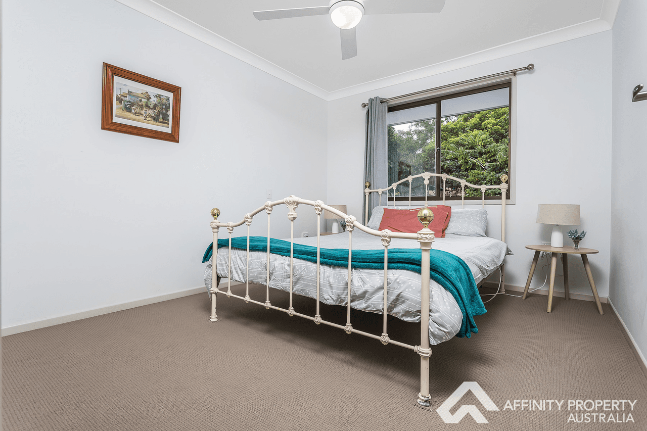 11 Denver Rd, CARSELDINE, QLD 4034