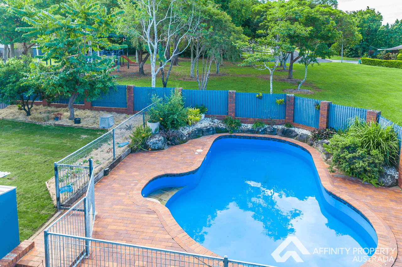 11 Denver Rd, CARSELDINE, QLD 4034