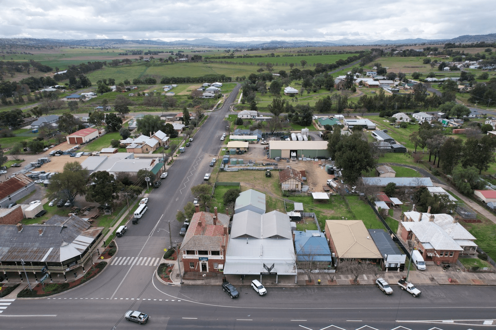 90 BETTINGTON STREET, MERRIWA, NSW 2329