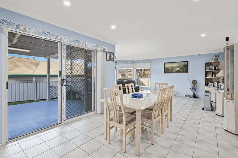 29 Honey Eater Drive, BLACKBUTT, NSW 2529