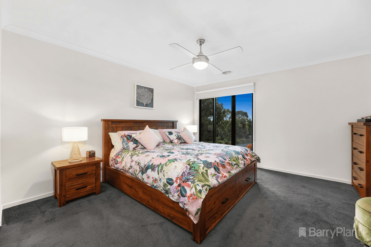 10 Drewett Circuit, Croydon, VIC 3136