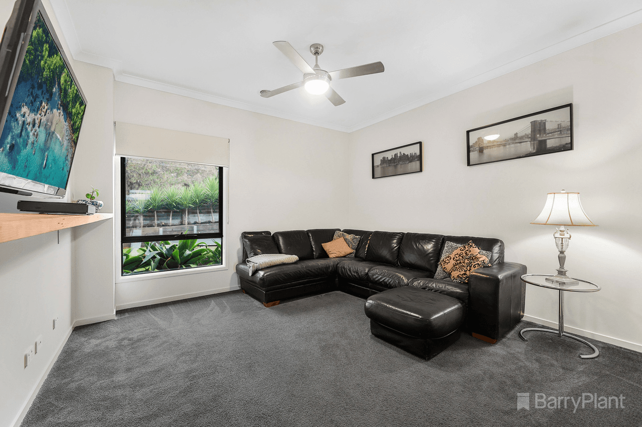 10 Drewett Circuit, Croydon, VIC 3136