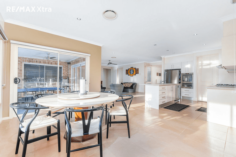 11 Bimbadgen Place, BELLA VISTA, NSW 2153