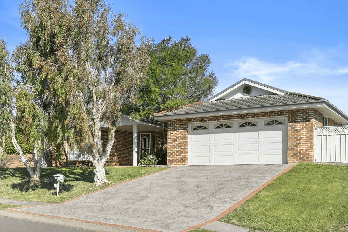 6 Peppertree Circuit, Aberglasslyn, NSW 2320