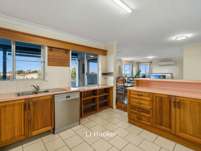 29 Surfview Avenue, BLACK HEAD, NSW 2430