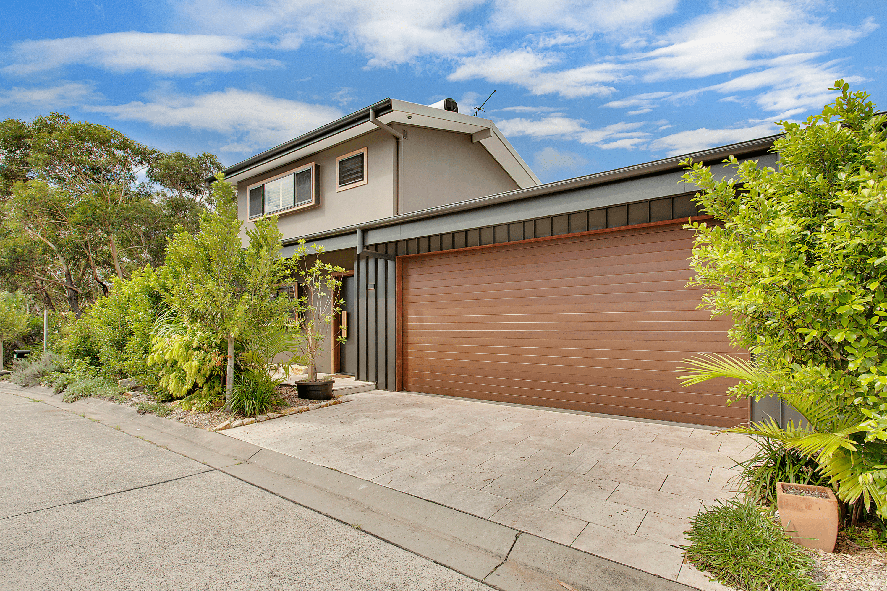 17 Birramal Drive, DUNBOGAN, NSW 2443