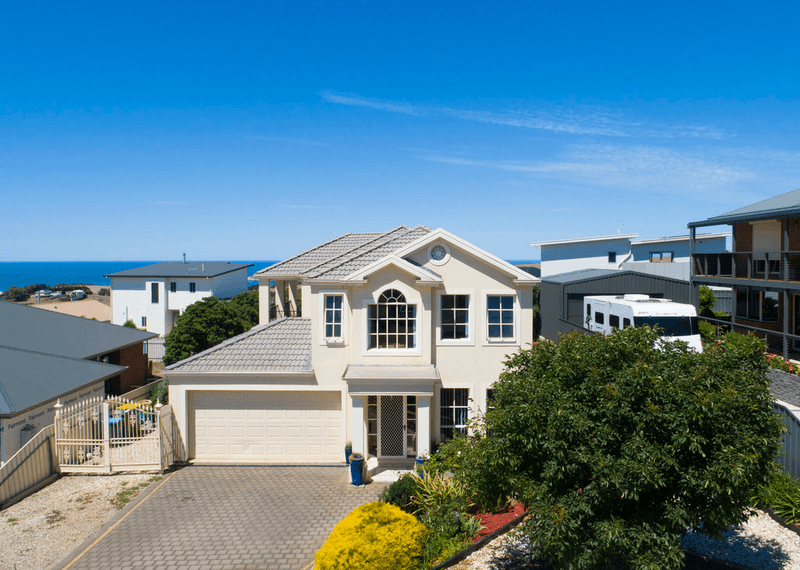 15 MAYFLOWER Court, ENCOUNTER BAY, SA 5211