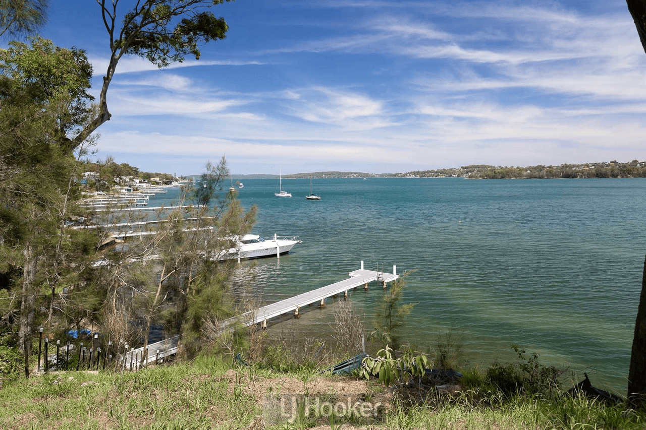 31 Coal Point Road, COAL POINT, NSW 2283