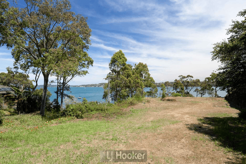 31 Coal Point Road, COAL POINT, NSW 2283