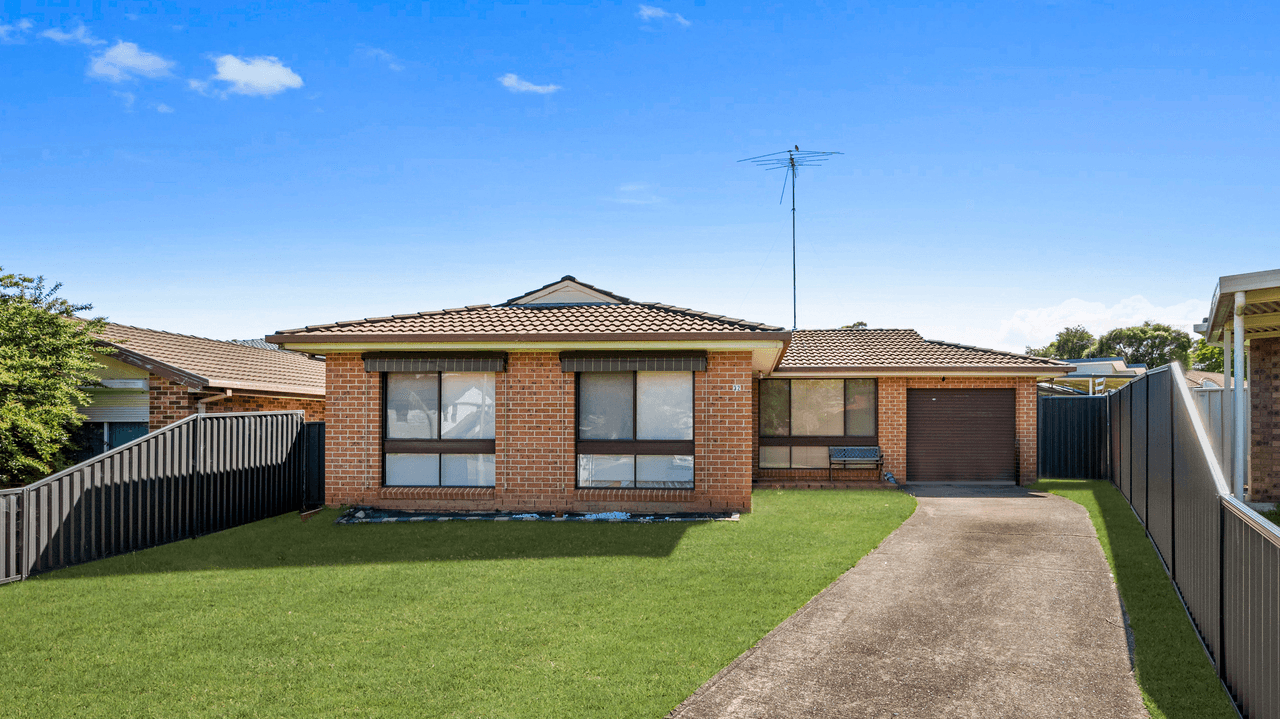 32 Vauxhall Place, INGLEBURN, NSW 2565