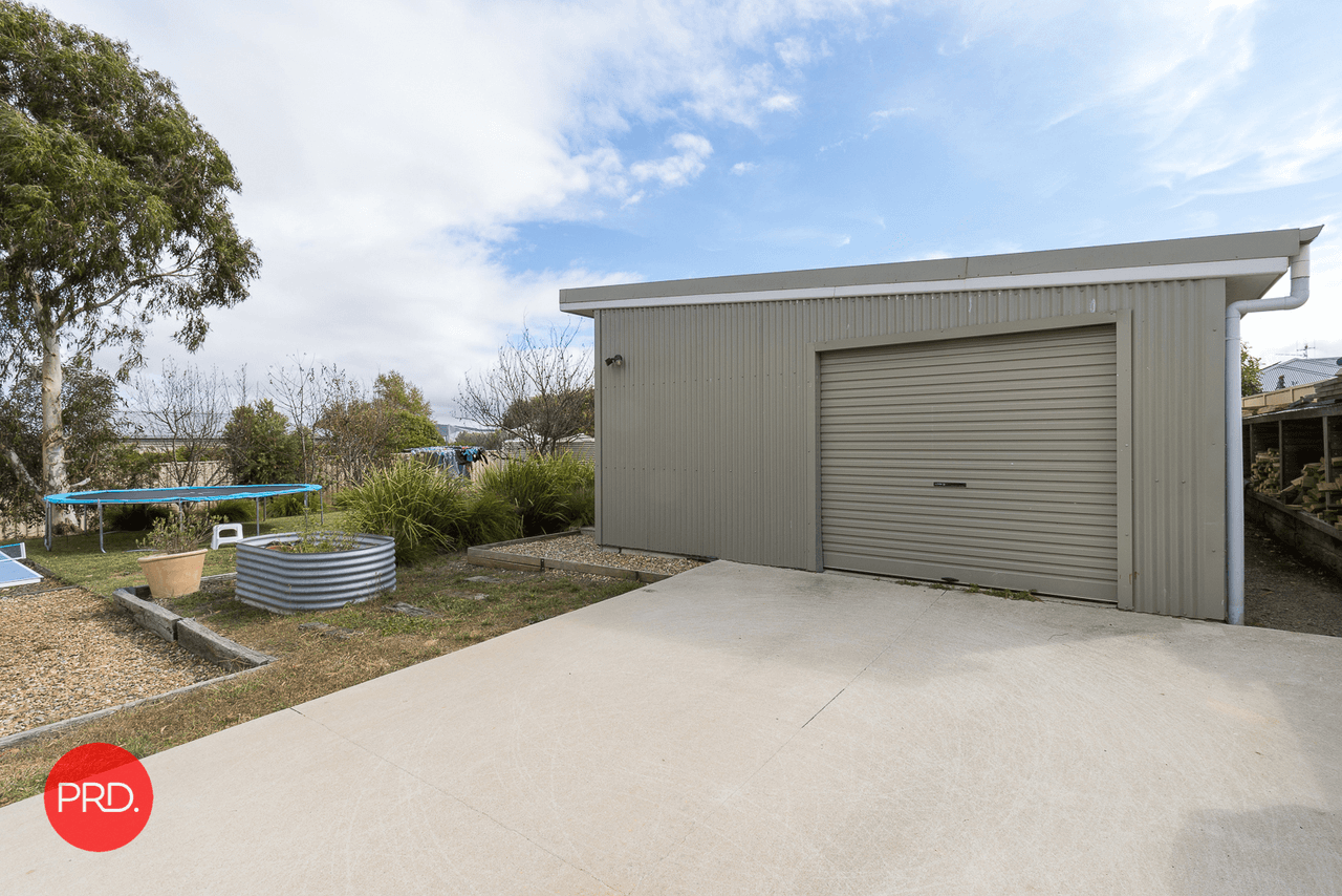 17 Hyland Drive, BUNGENDORE, NSW 2621