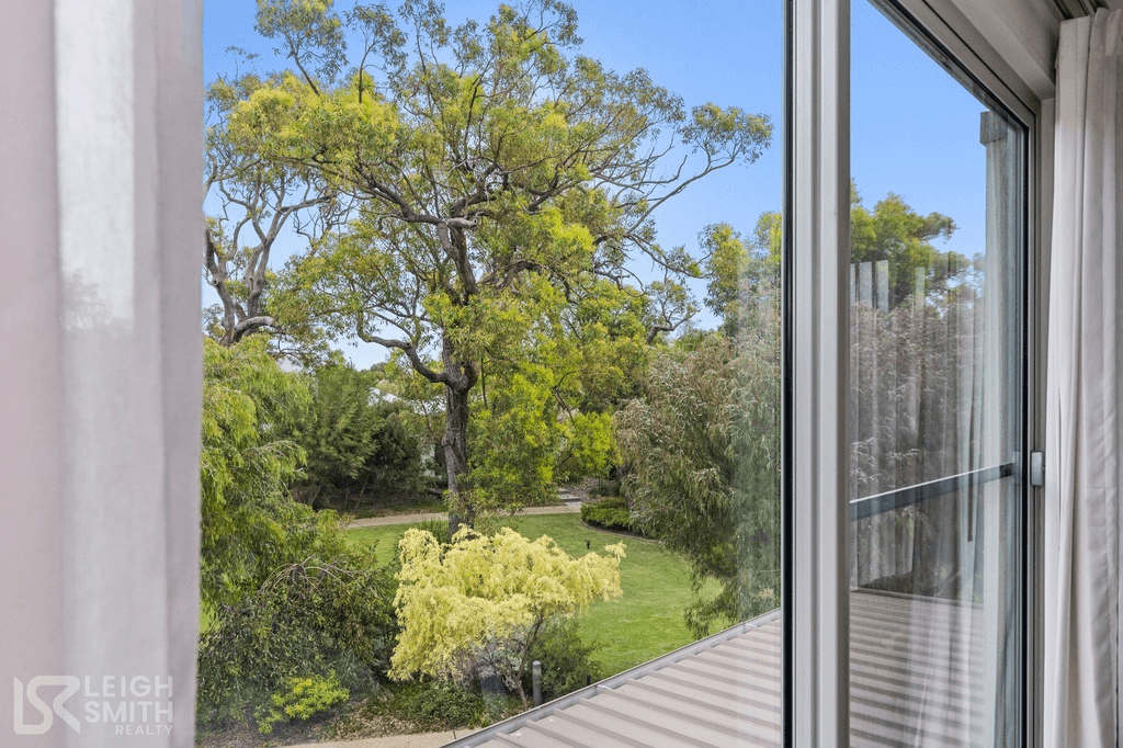 31 Whimbrel Crescent, Coodanup, WA 6210