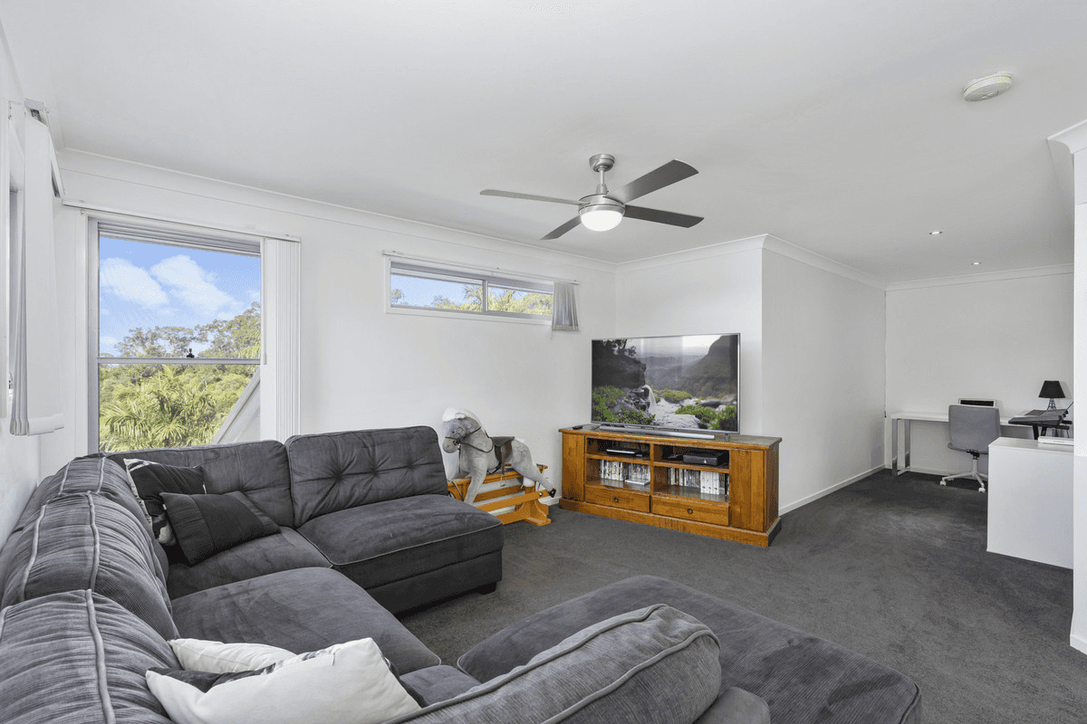 30 Yarrayne Valley Drive, UPPER COOMERA, QLD 4209