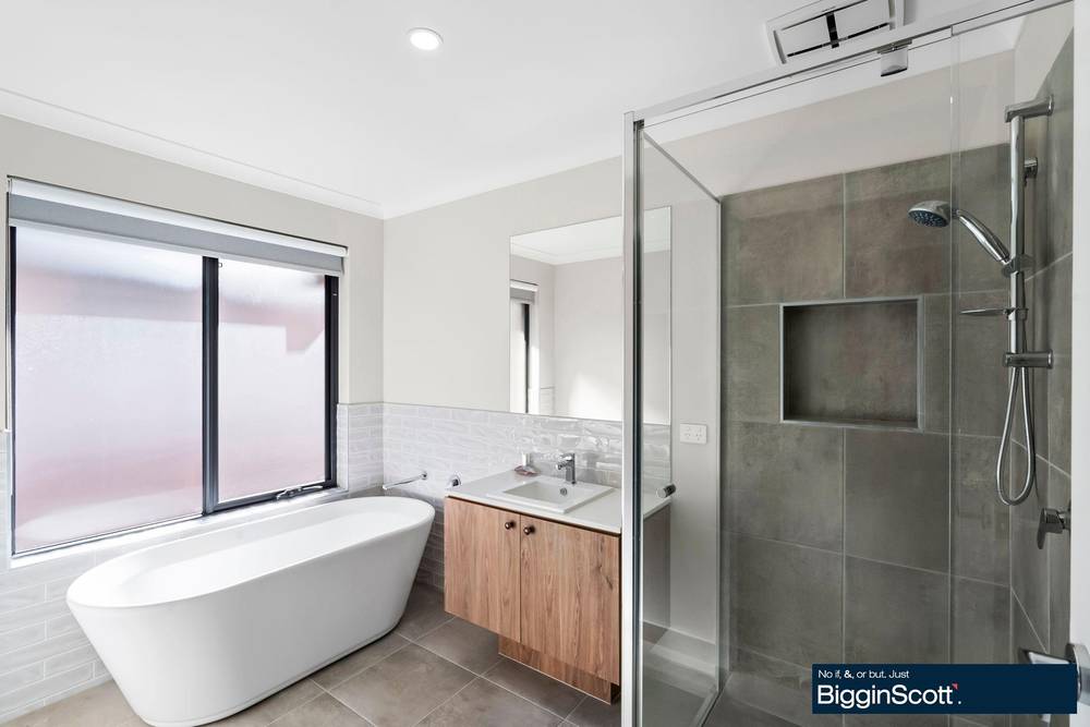 18 Dock Lane, WERRIBEE SOUTH, VIC 3030