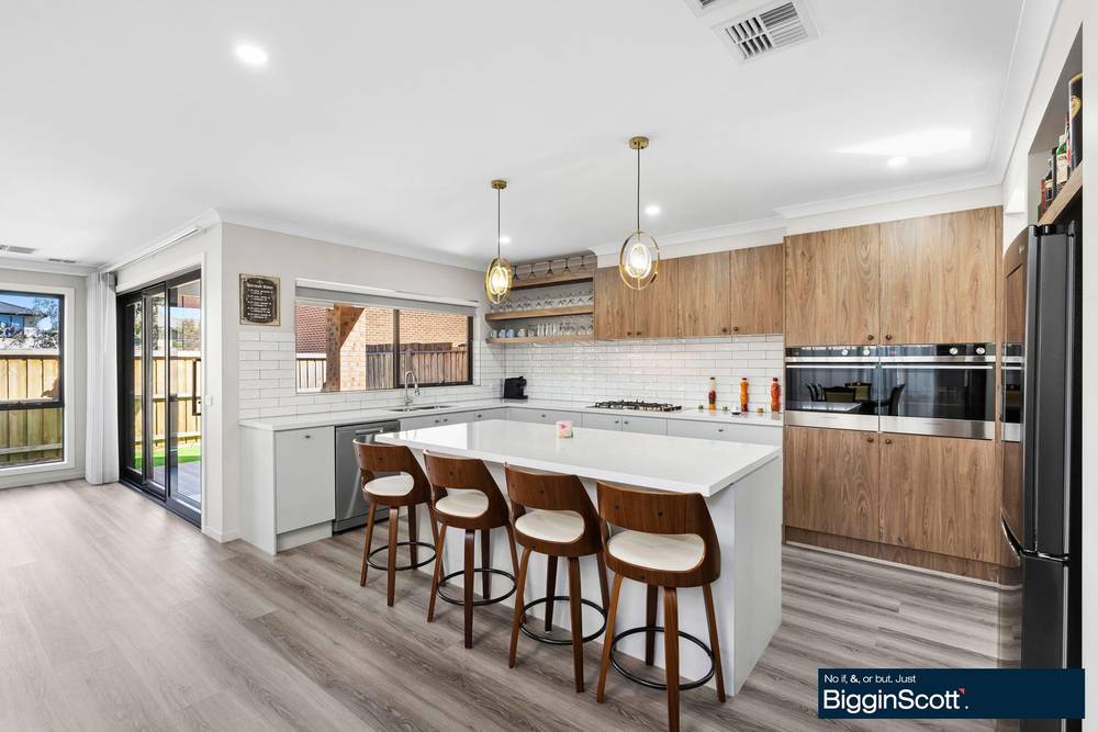 18 Dock Lane, WERRIBEE SOUTH, VIC 3030