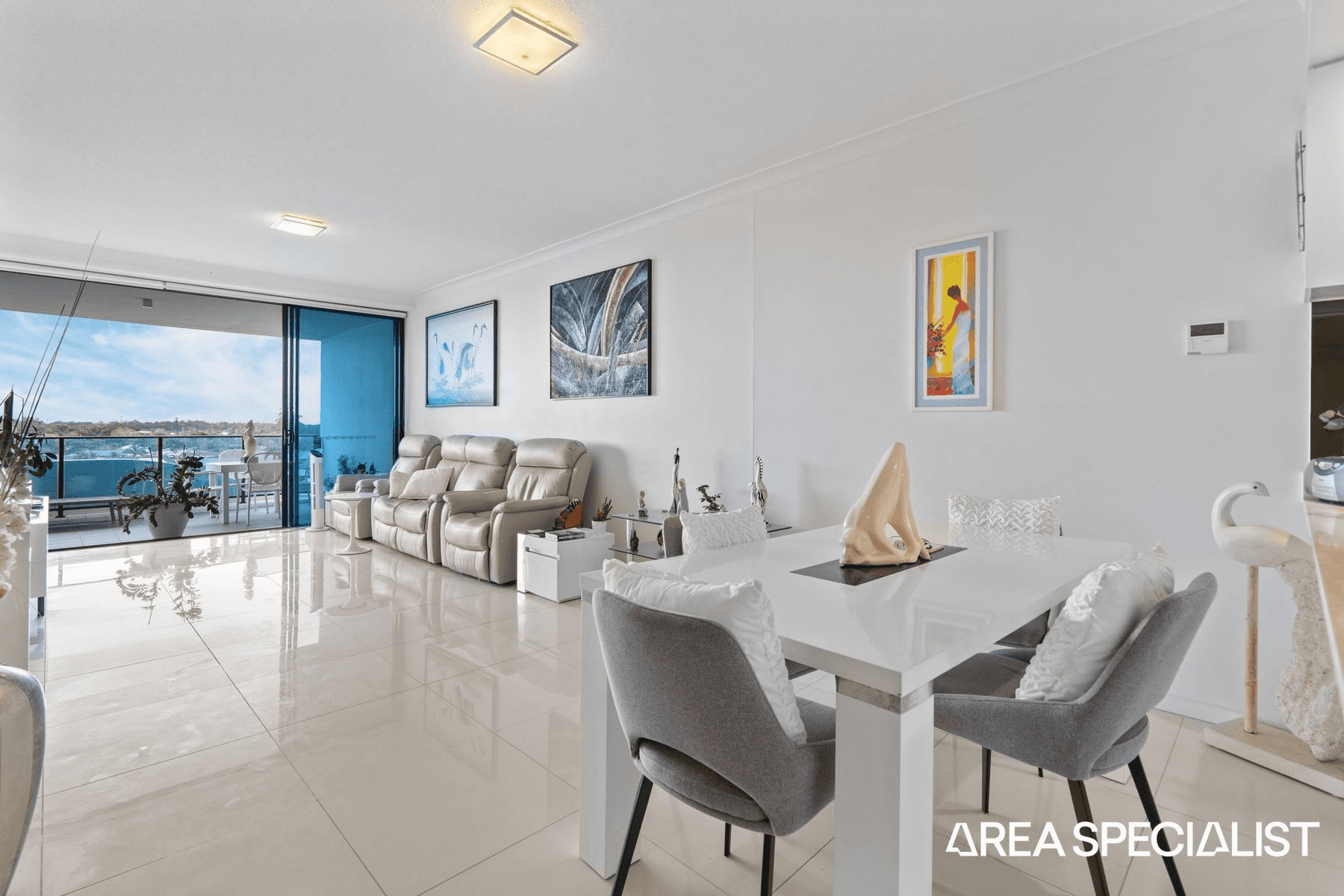 1402/5 Harbour Side Court, Biggera Waters, QLD 4216