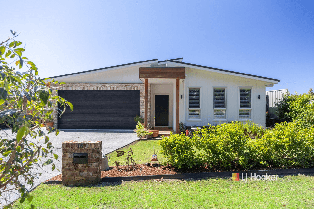 15 Carinya Crescent, NARRAWALLEE, NSW 2539