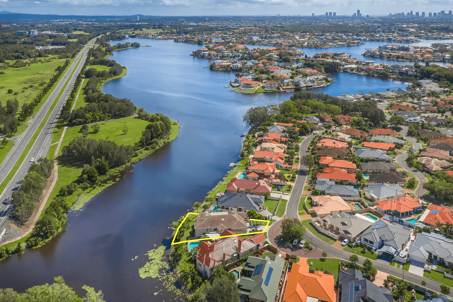 46 Martingale Circuit, Clear Island Waters, QLD 4226