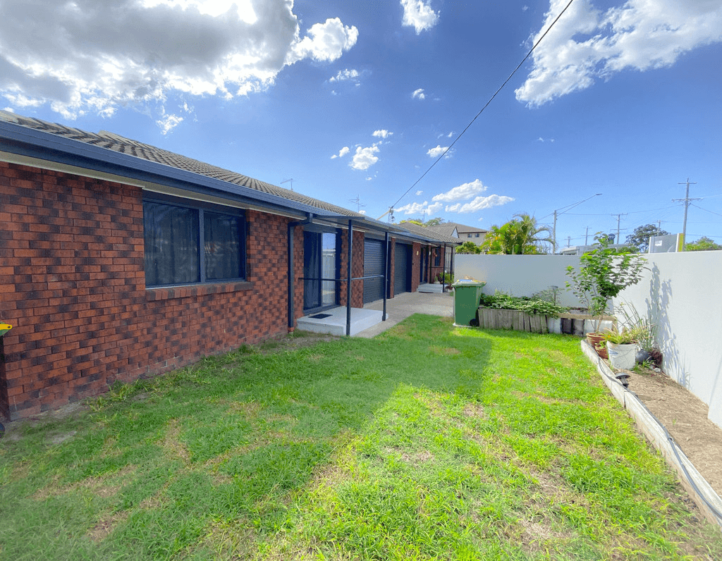 1&2/26 Hollywell Road, BIGGERA WATERS, QLD 4216