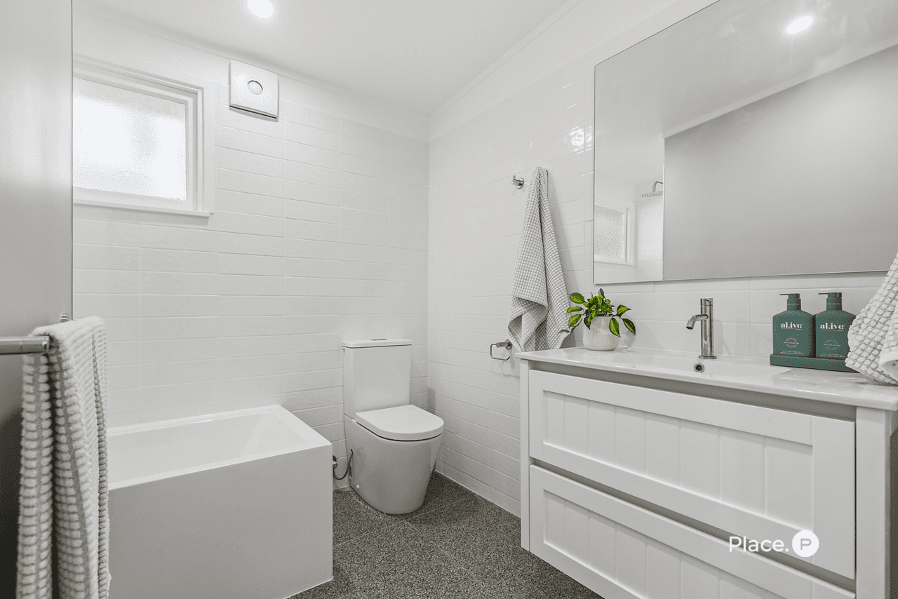 60 Killeen Street, Nundah, QLD 4012