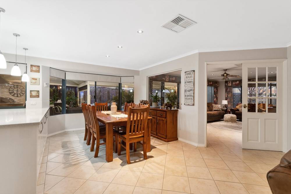 10 Thornbill Vista, Ellenbrook, WA 6069