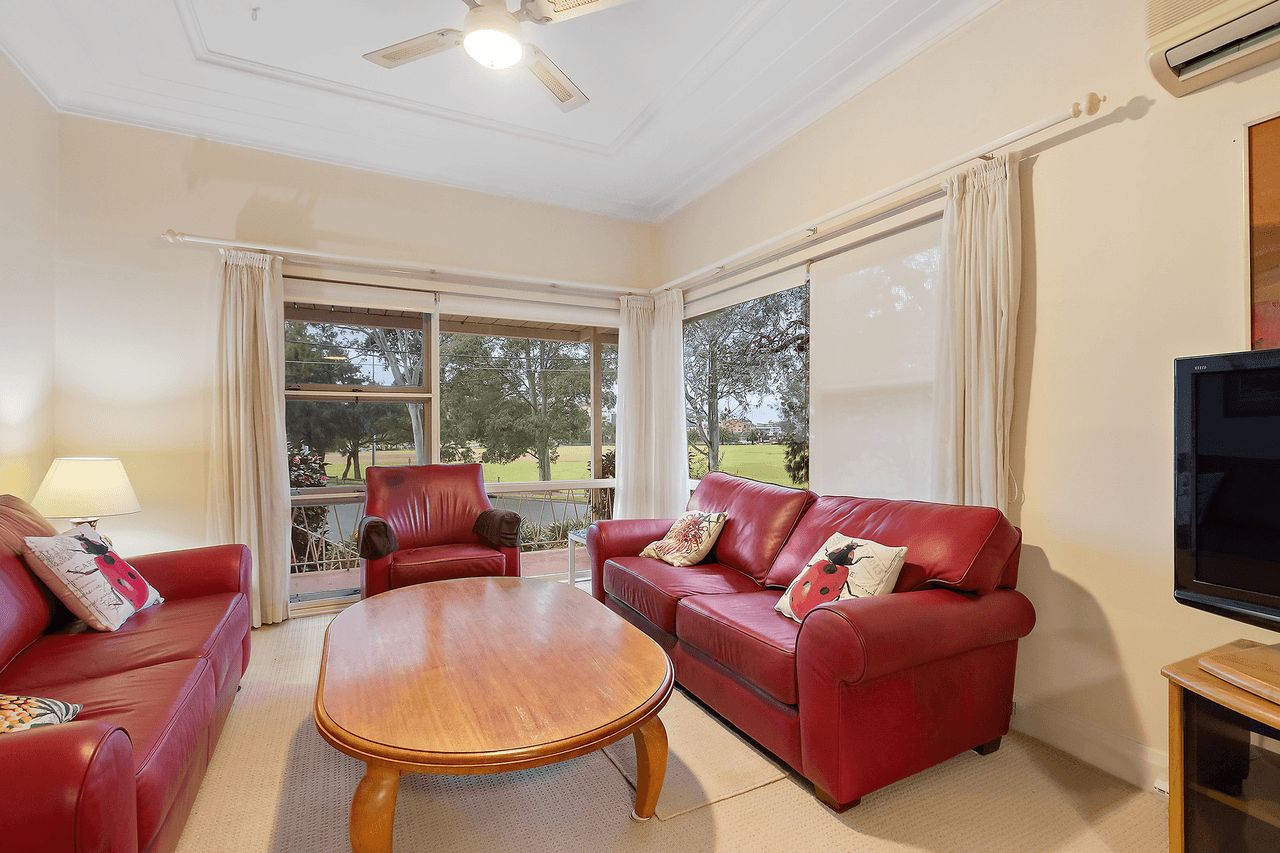 57 Allawah Avenue, Carss Park, NSW 2221