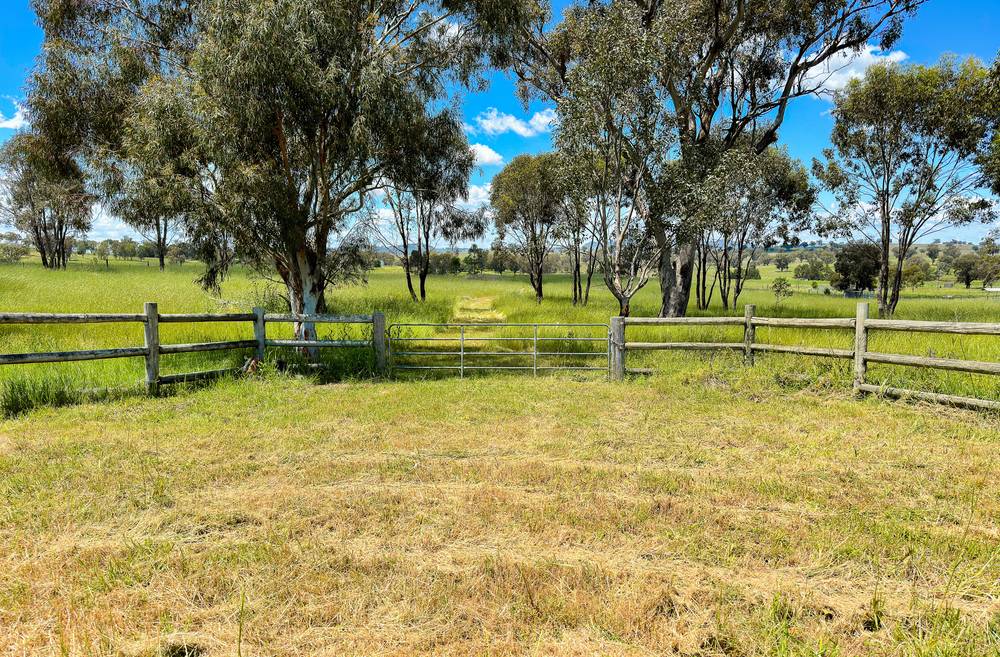 13524 New England Highway, TAMWORTH, NSW 2340