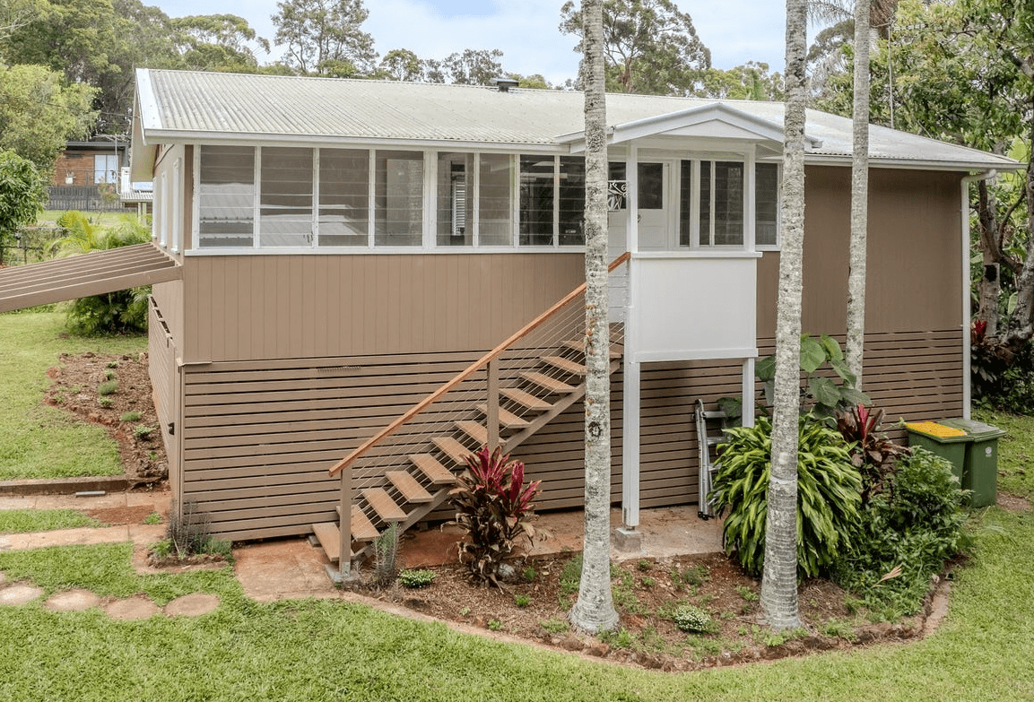 3 Leslie Street, RUSSELL ISLAND, QLD 4184