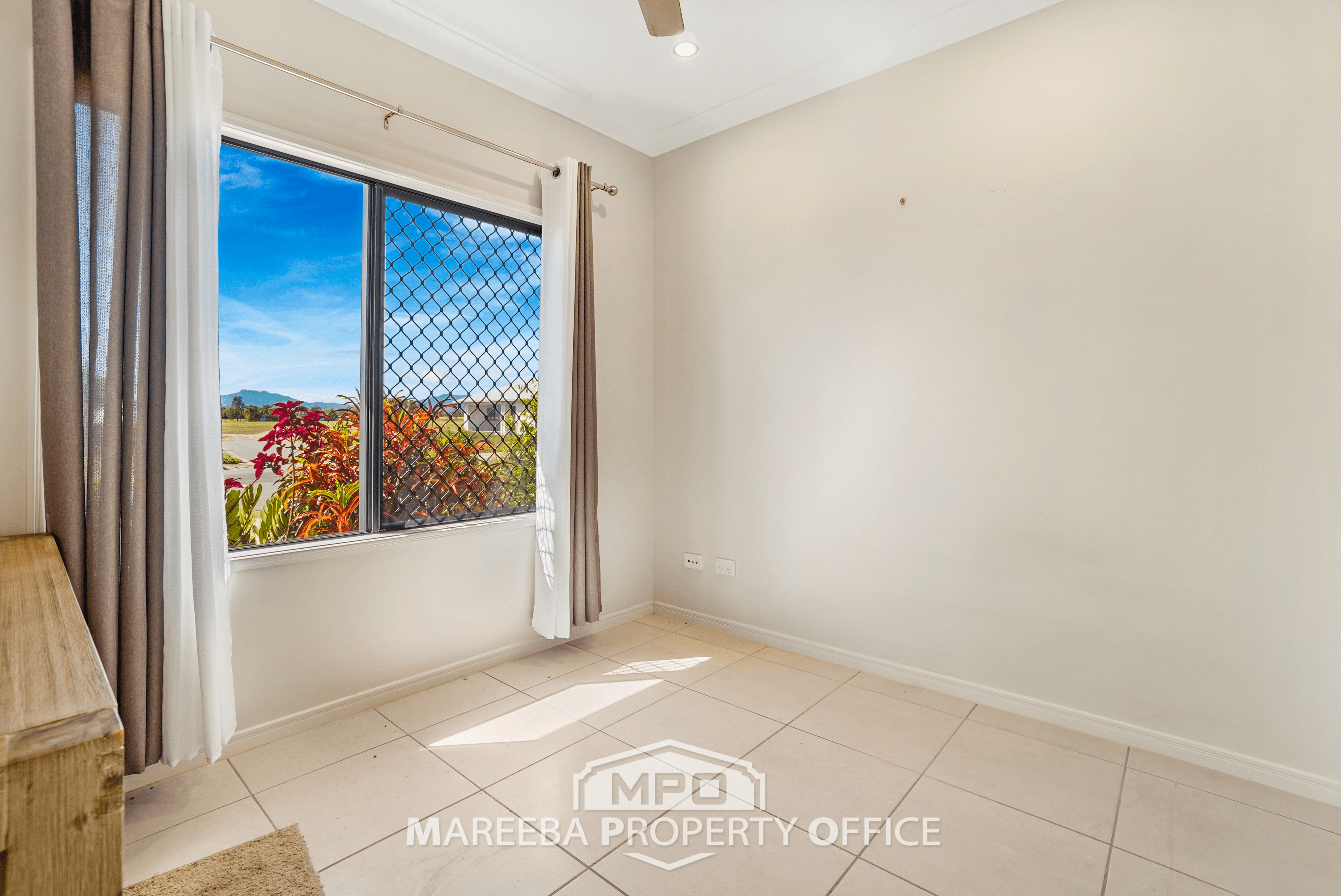 13 Karobean Drive, MAREEBA, QLD 4880