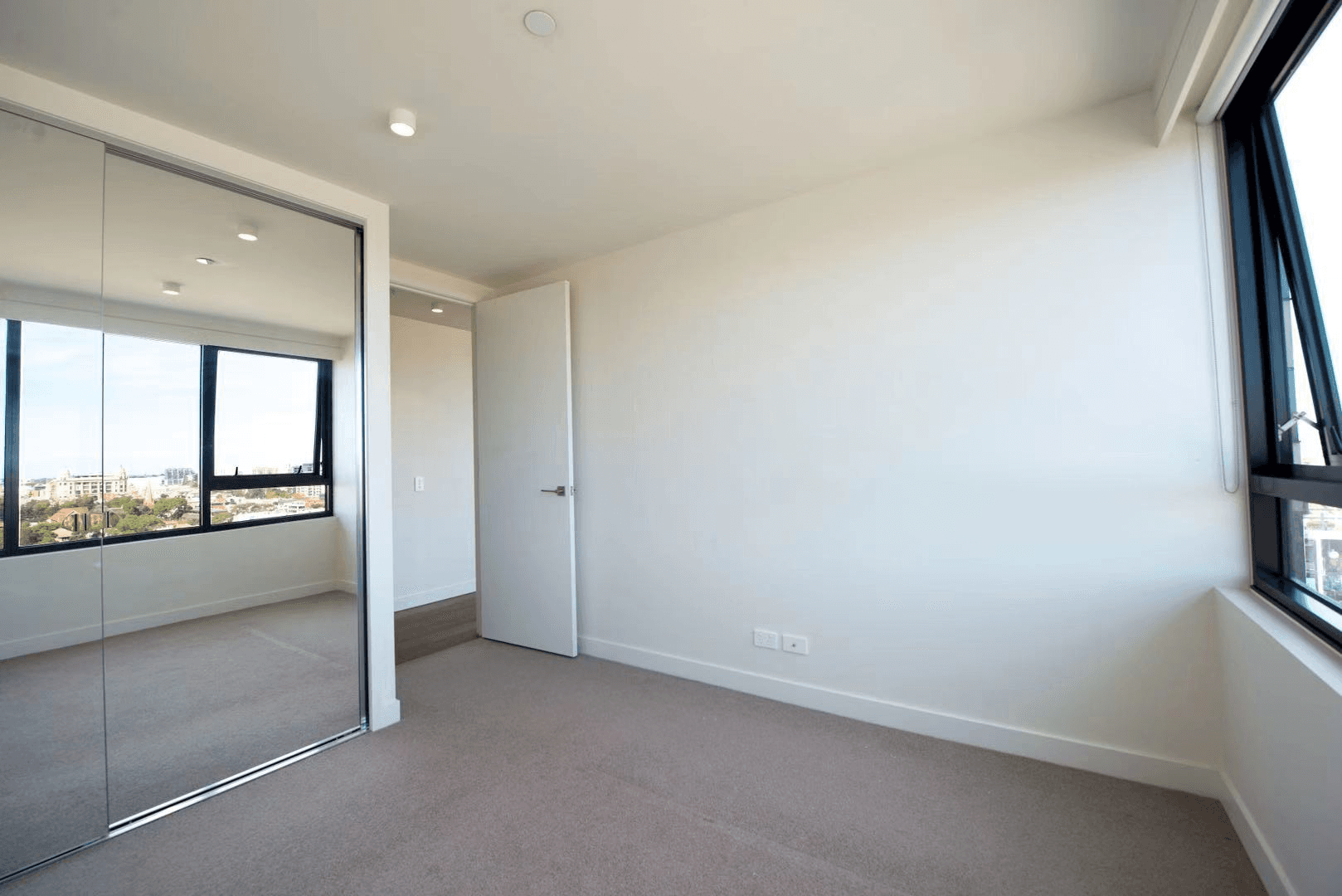 1304/2 Claremont Street, South Yarra, VIC 3141