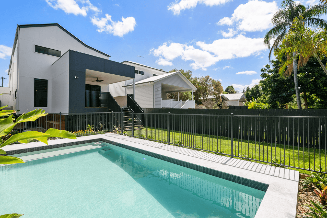 130 Morehead Avenue, Norman Park, QLD 4170