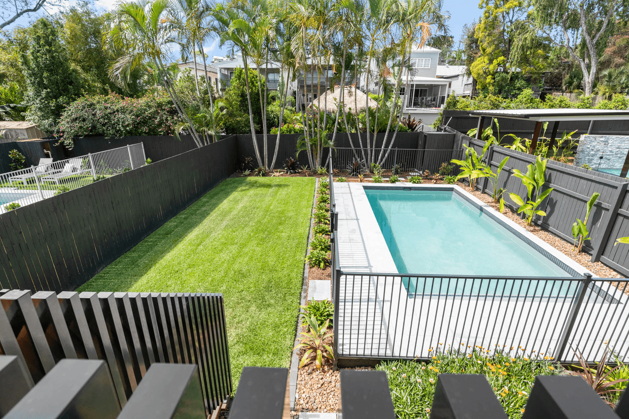 130 Morehead Avenue, Norman Park, QLD 4170