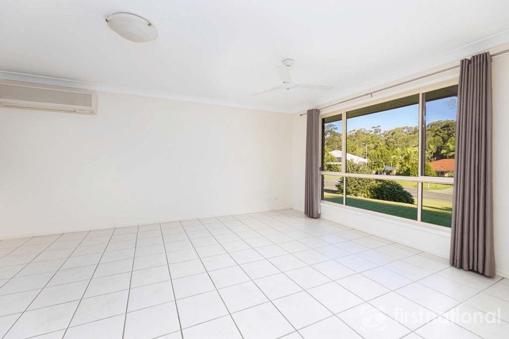 7 Bloomfield Place, BEERWAH, QLD 4519