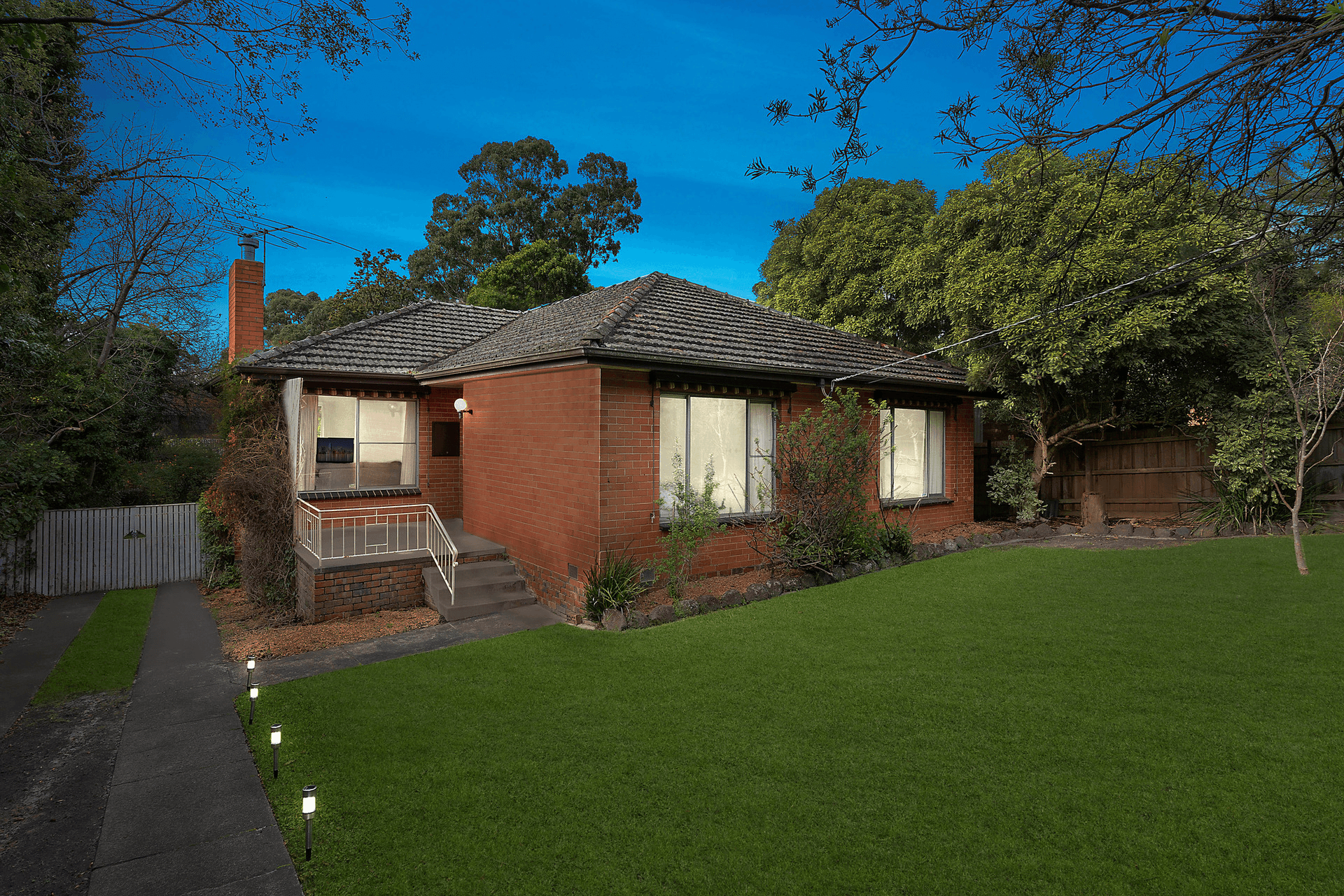 10 Yanigin Drive, Glen Waverley, VIC 3150