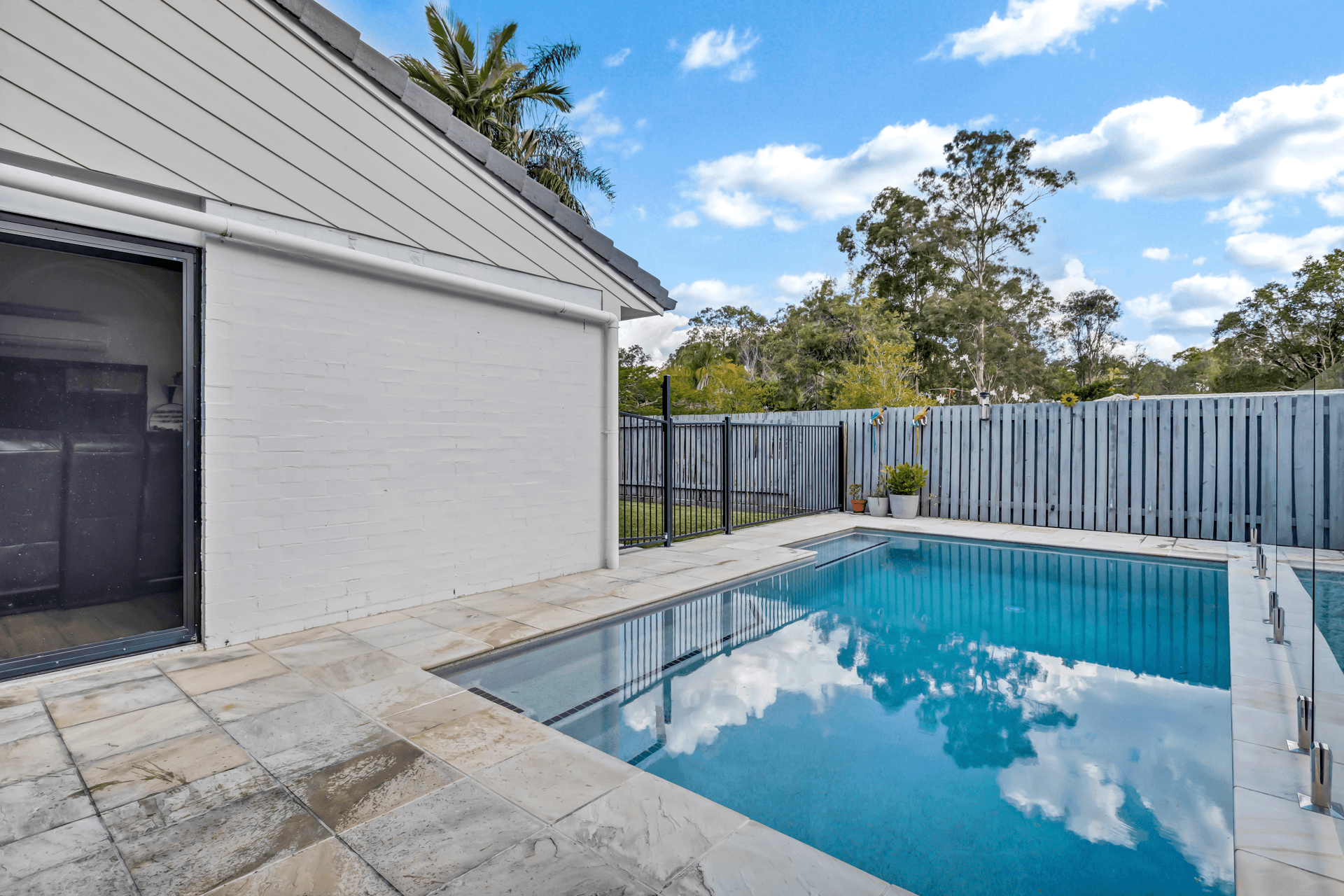 35 Ironbark Road, CHAPEL HILL, QLD 4069