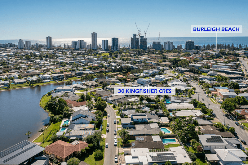 30 Kingfisher Crescent, BURLEIGH WATERS, QLD 4220