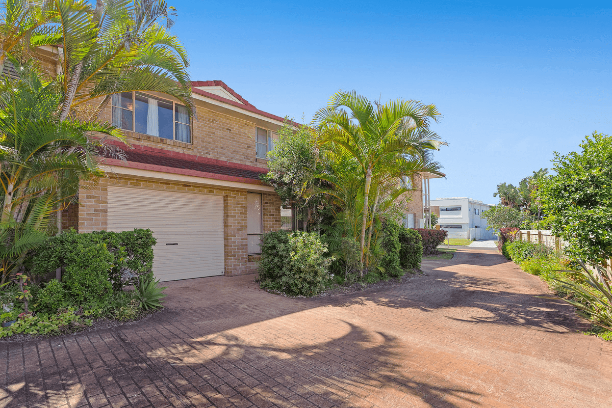 2/3 Megan Crescent, LENNOX HEAD, NSW 2478