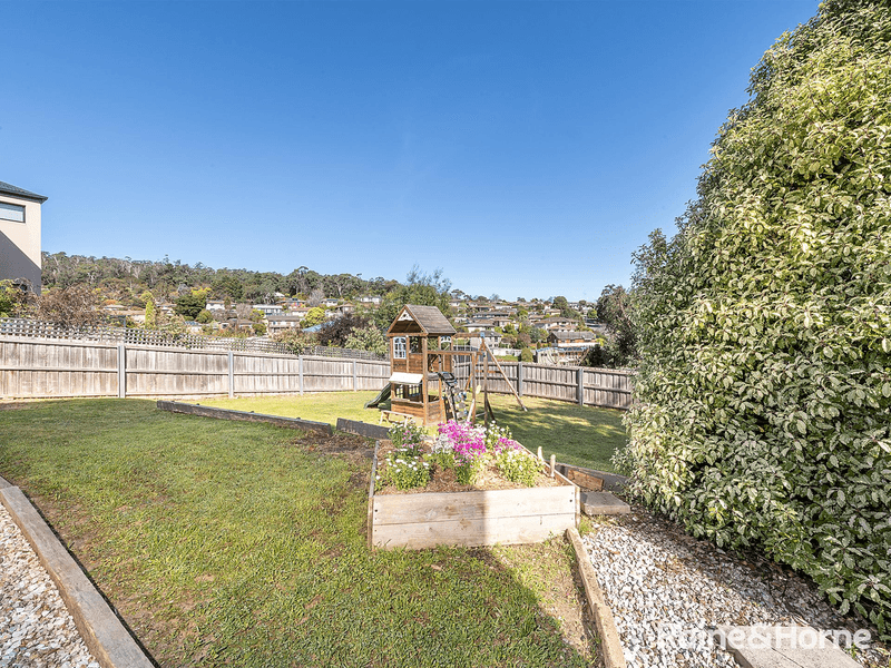 32 Fairview Drive, KINGSTON, TAS 7050