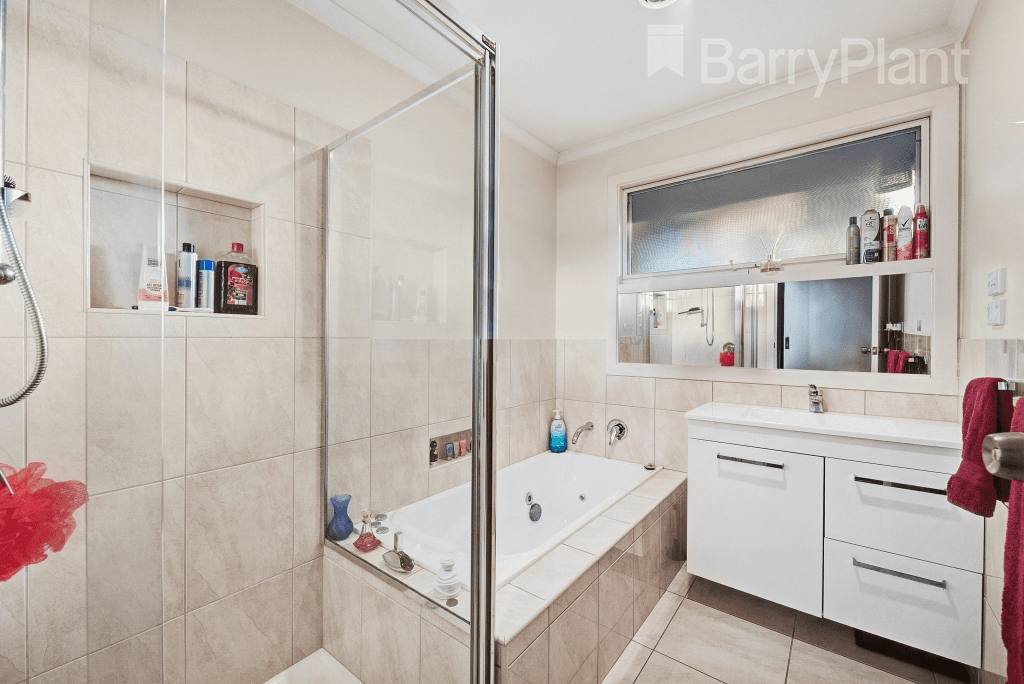 26 Nangiloc Crescent, WERRIBEE, VIC 3030