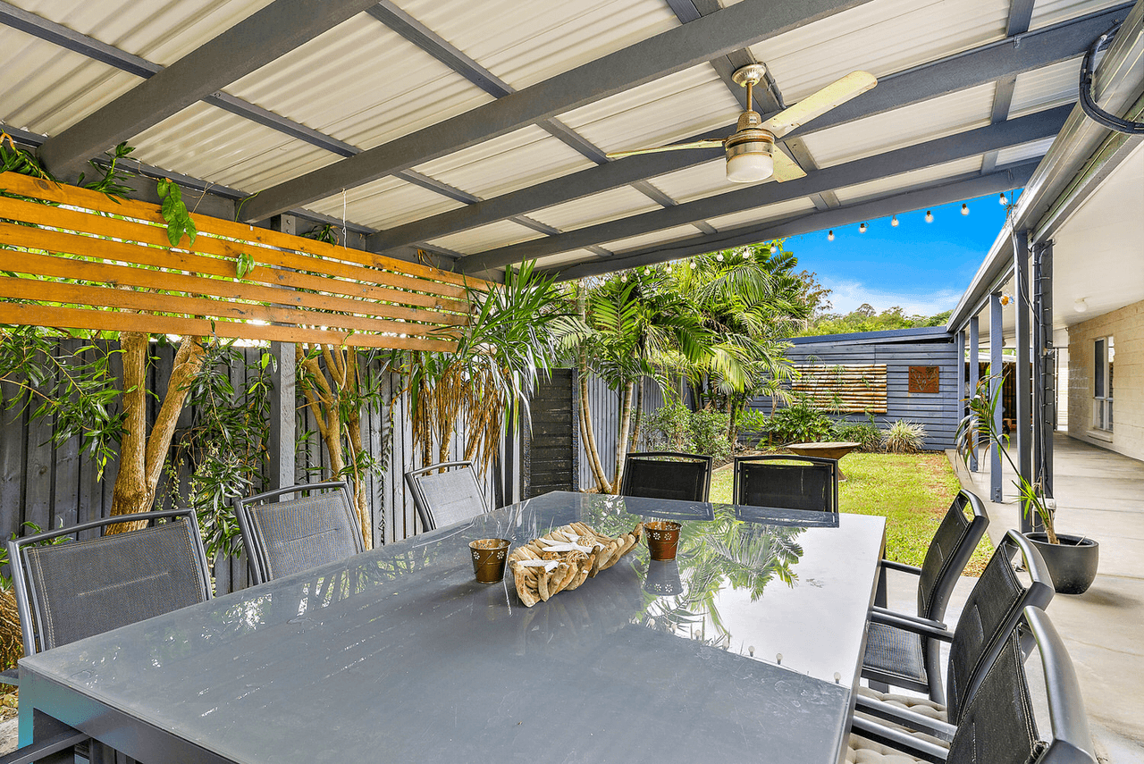 20 Davey Drive, WOOMBYE, QLD 4559