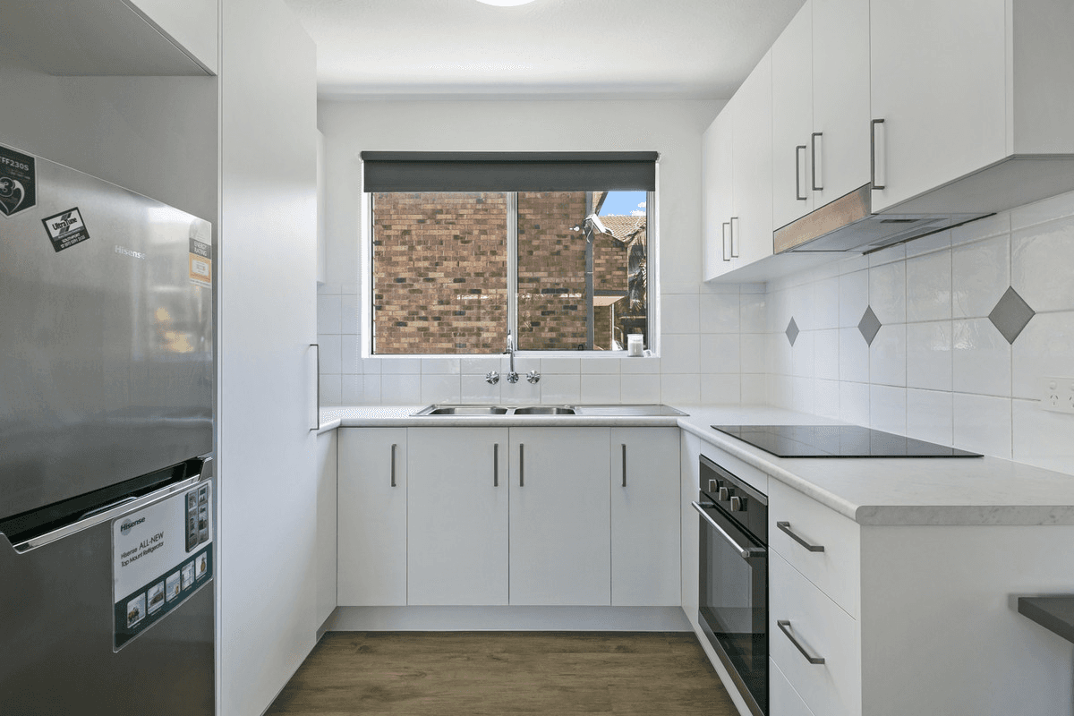 3/164 Frank Street, LABRADOR, QLD 4215