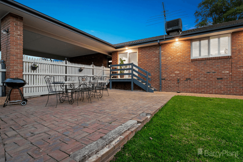 8 Sidney Court, Narre Warren, VIC 3805