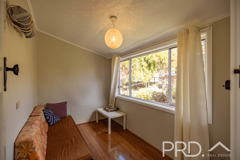 36 Batlow Road, BATLOW, NSW 2730