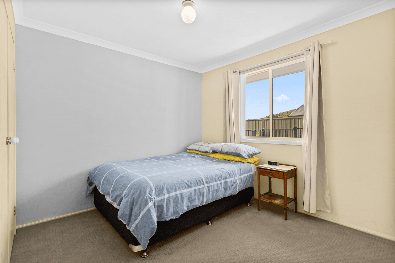 13 Collie Way, ALBION PARK, NSW 2527