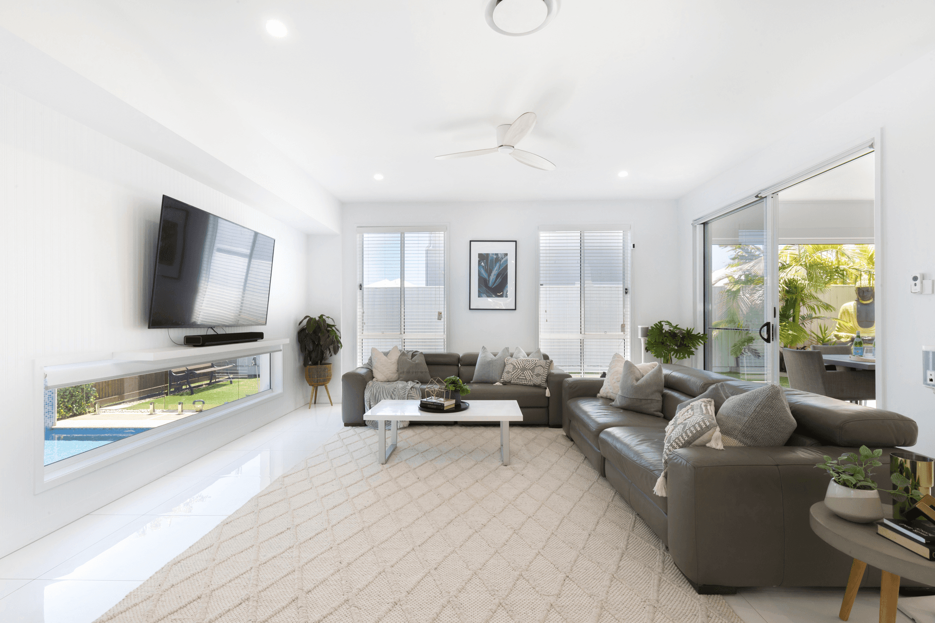 76 Lakeview Promenade, Newport, QLD 4020