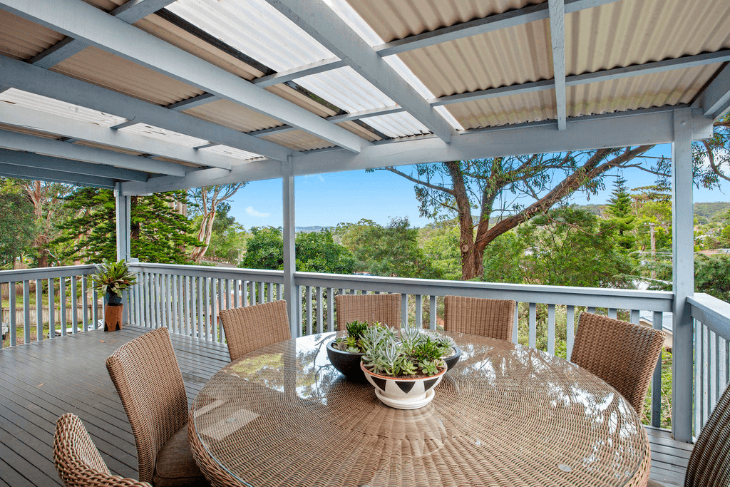 33 Kilkenny Parade, BERKELEY VALE, NSW 2261