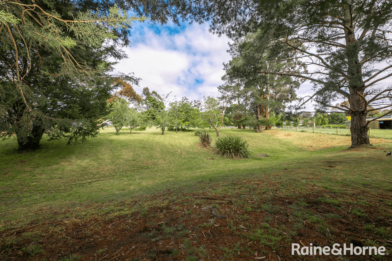 23 Ormerod Court, GISBORNE, VIC 3437